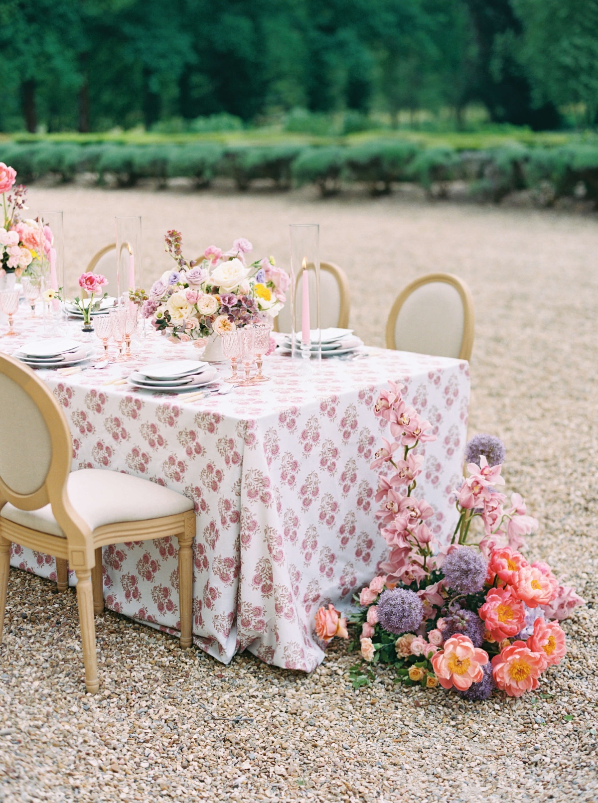vibrant wedding flowers