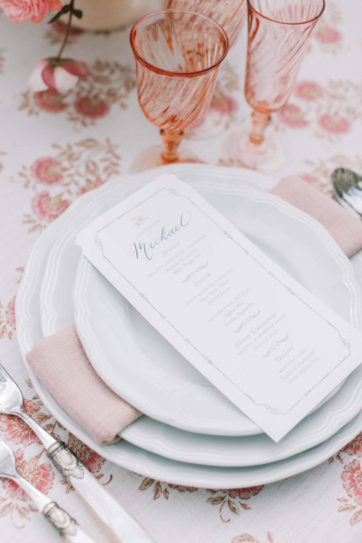 pastel tablescape ideas for wedding reception