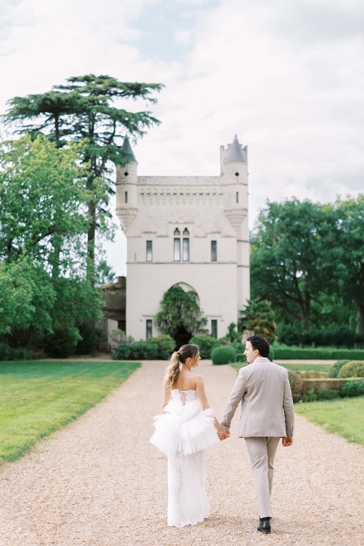enchanting-chateau-wedding_lisa-leanne-photography_7