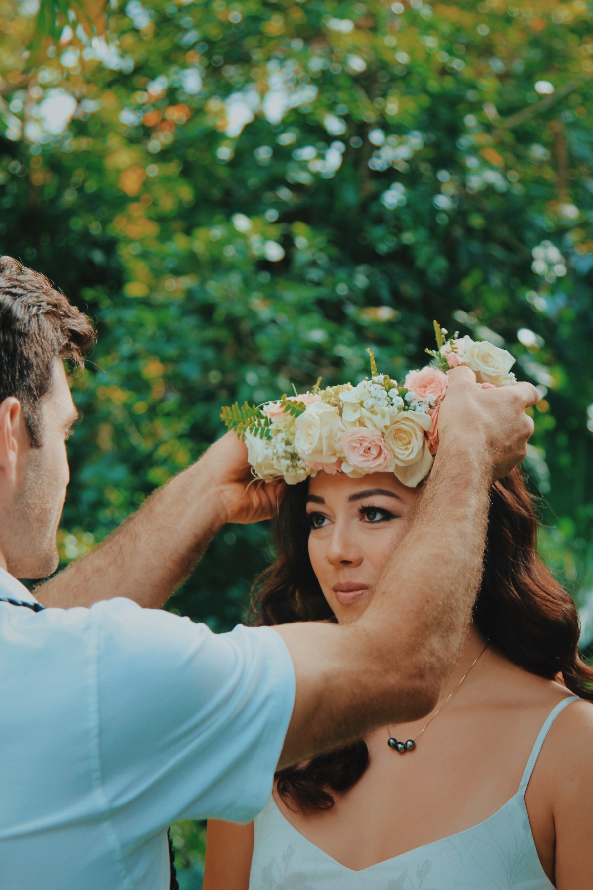 hawaiian bridal flower crown