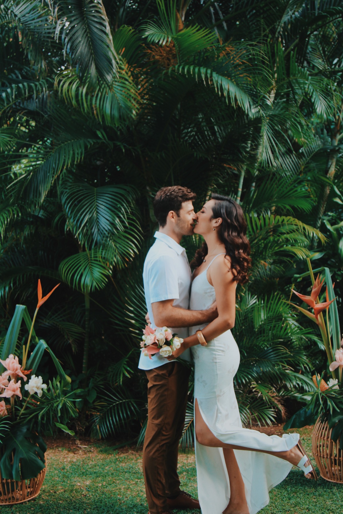 tropical wedding ceremony ideas
