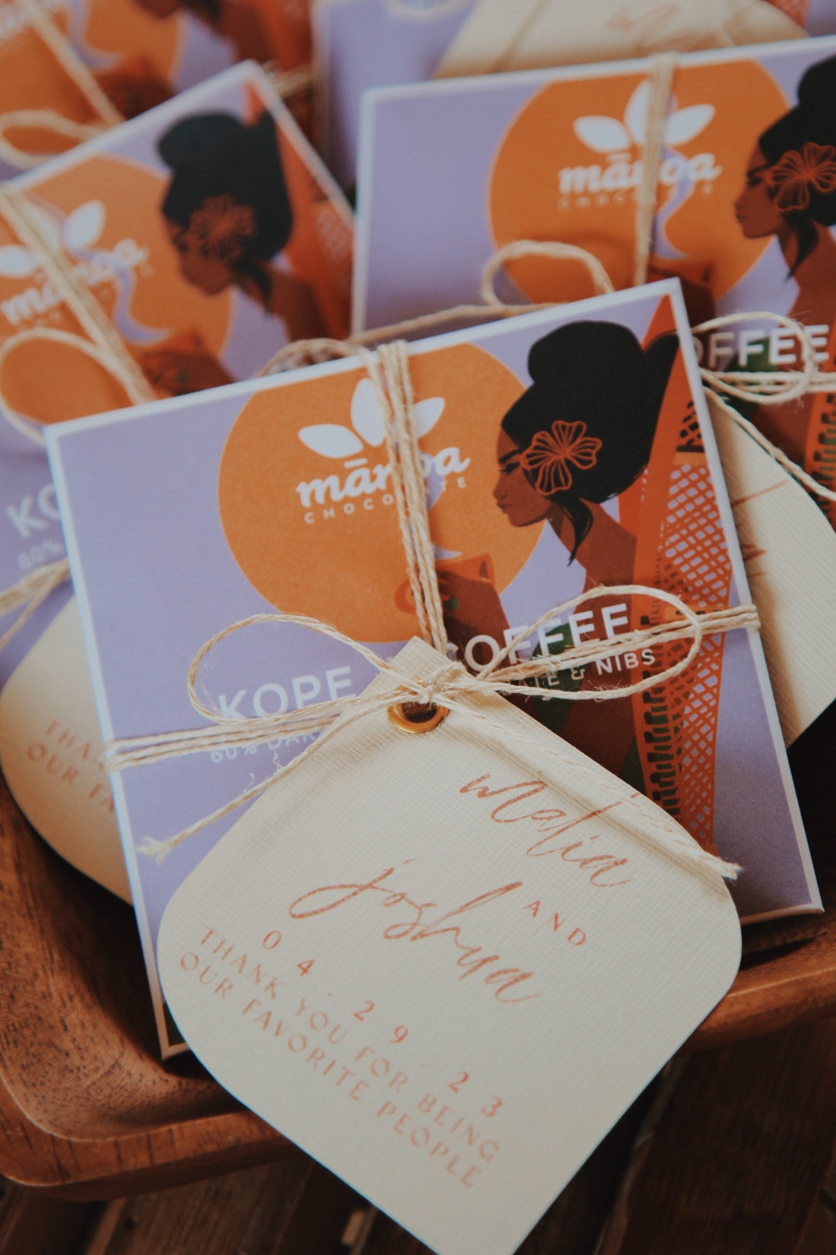 local hawaiian wedding favors
