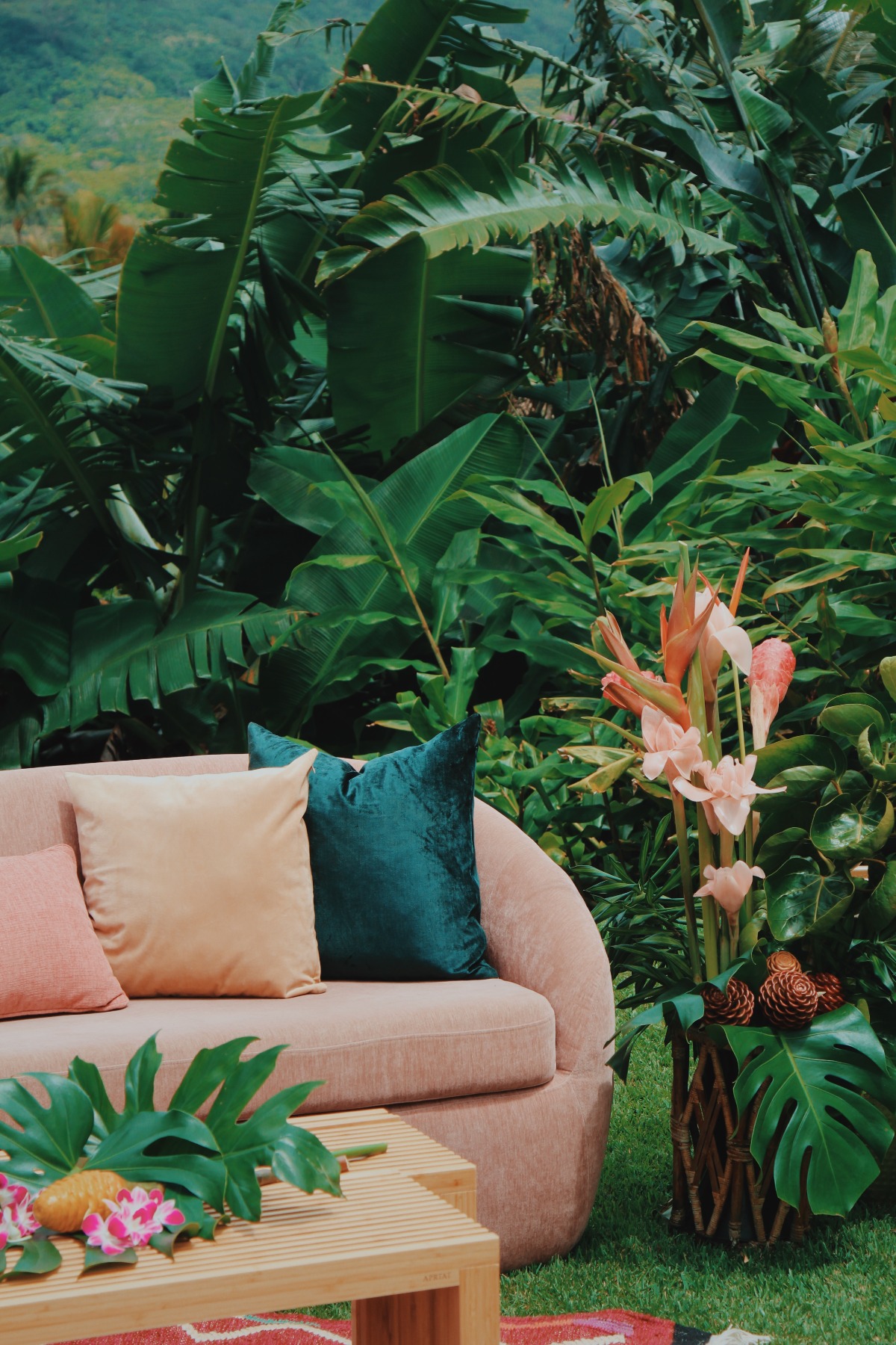 wedding lounge ideas for tropical destination