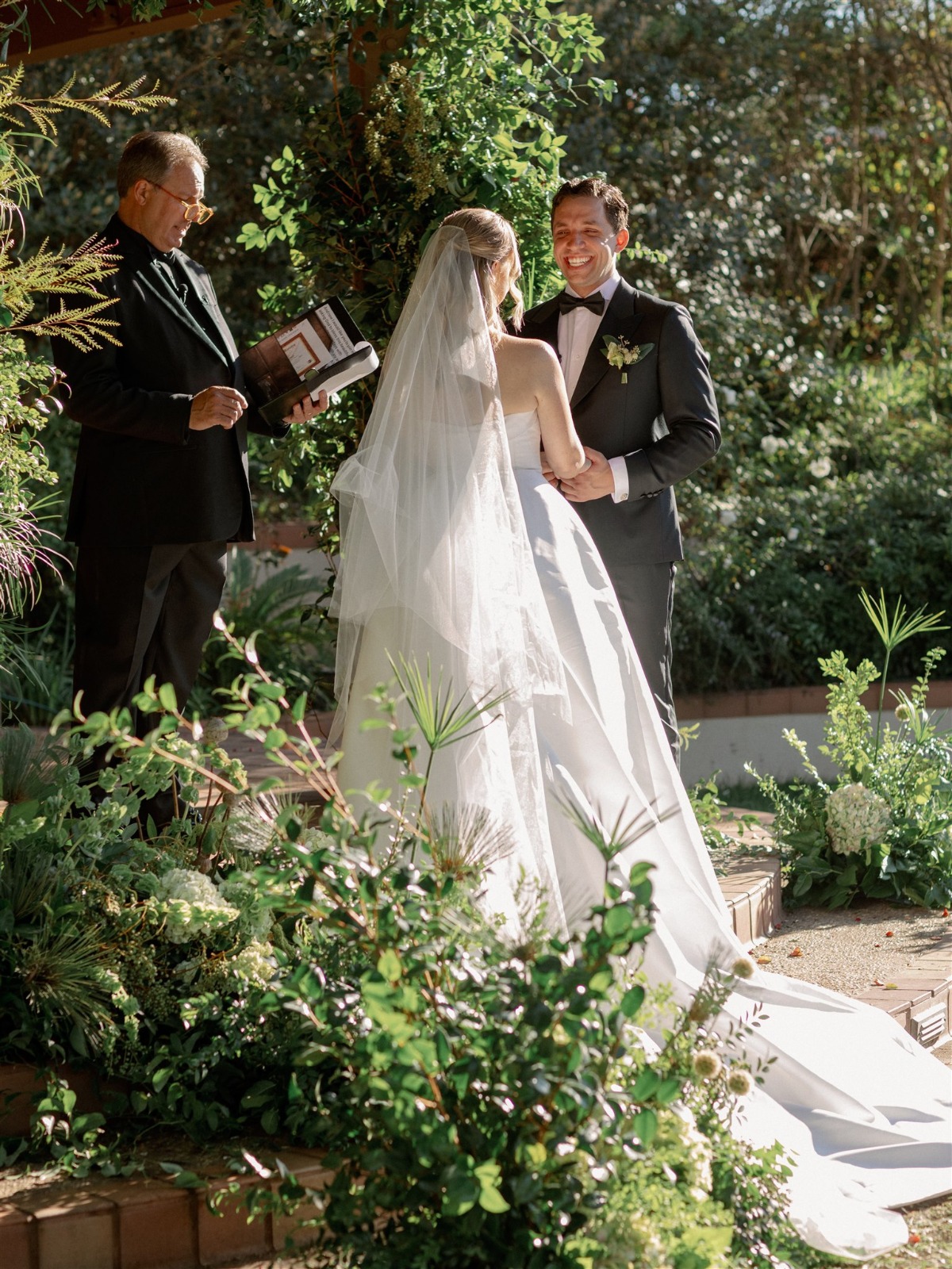 garden greenery wedding flower arrangements