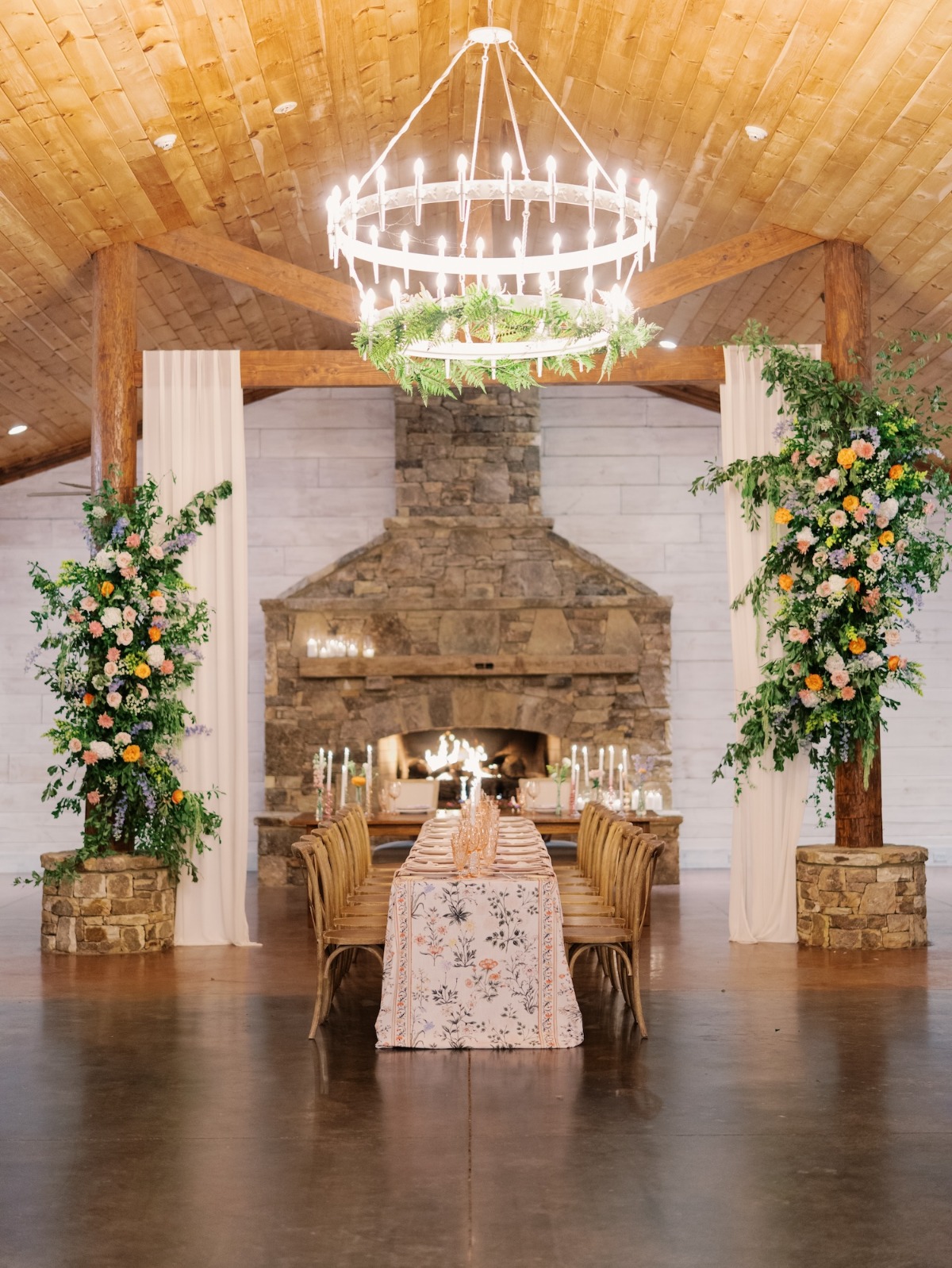 rustic and romantic wedding vibes
