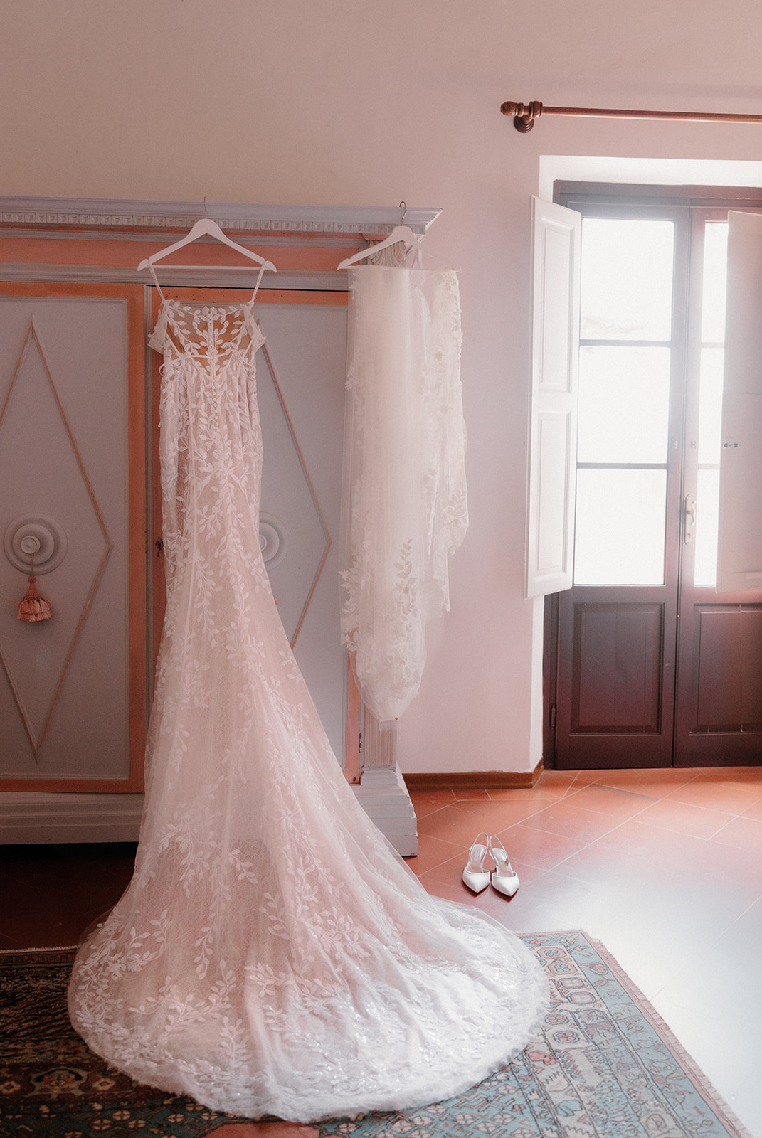 champagne and ivory lace wedding dress