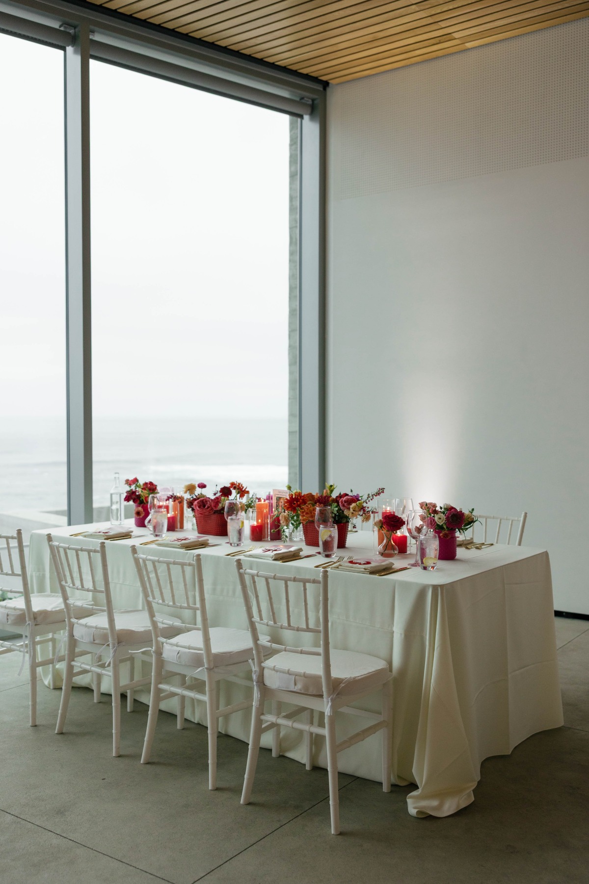 pink and red centerpieces