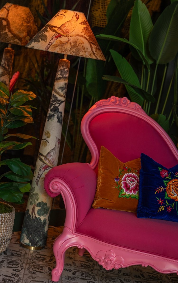 pink sofa 1