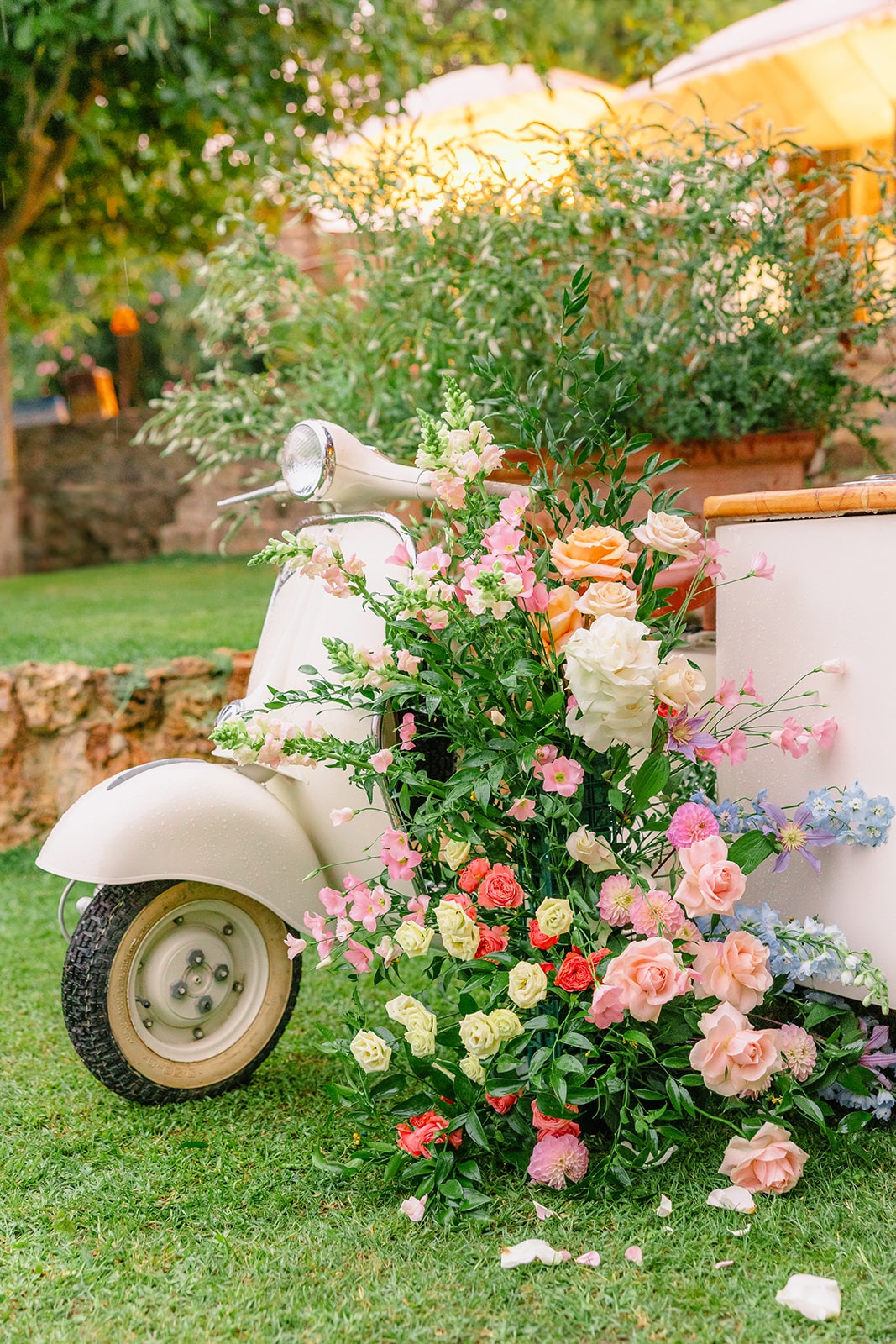 vespa floral wedding decor
