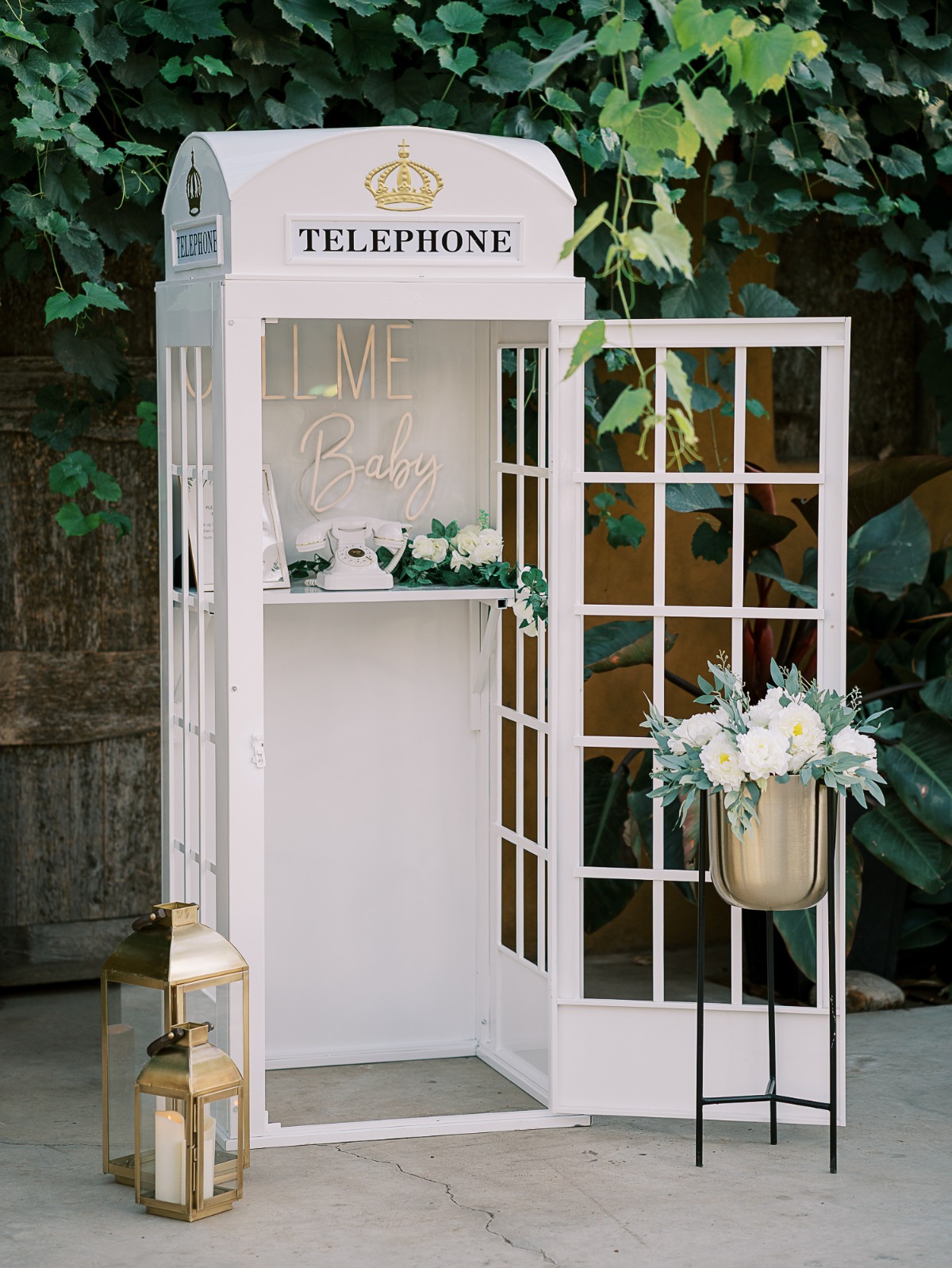 audio guestbook in phonebooth
