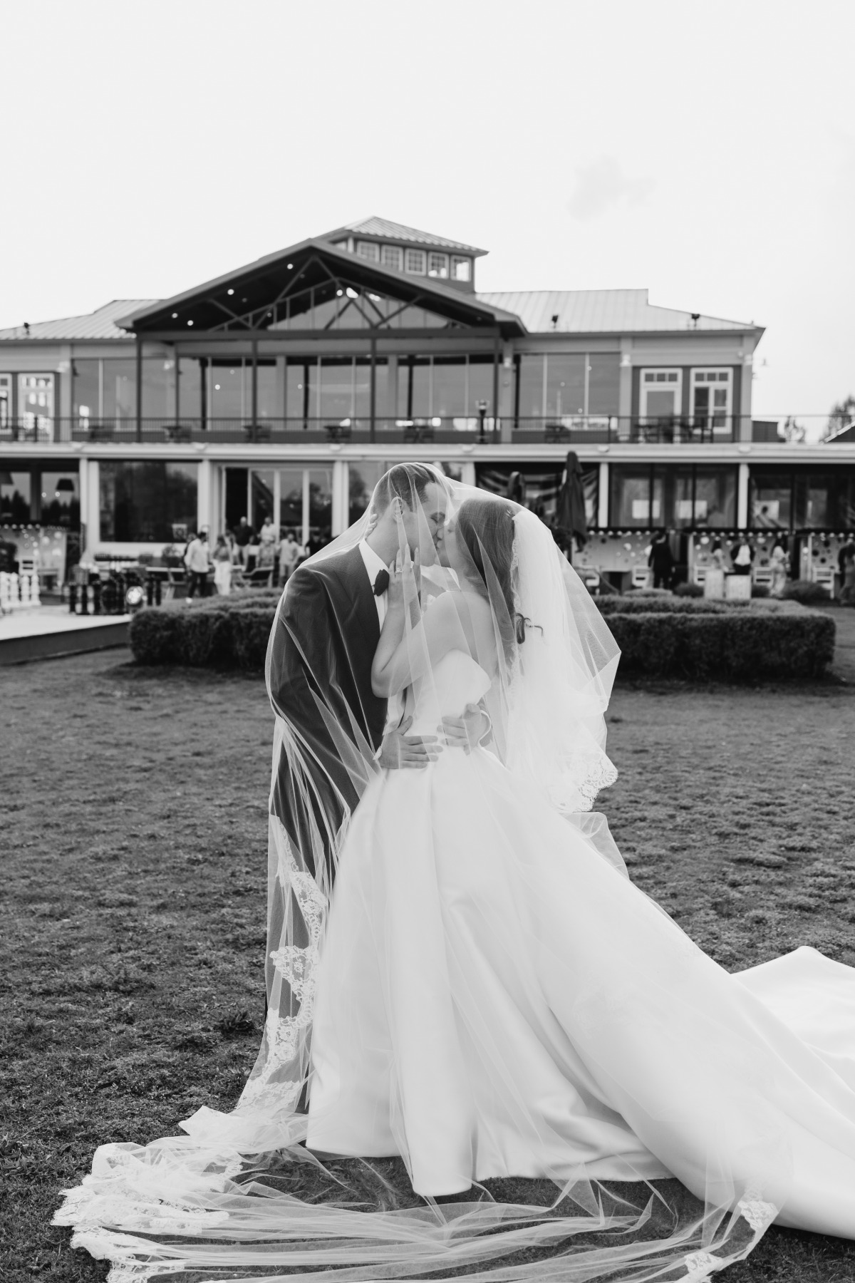 veil-shot-wedding