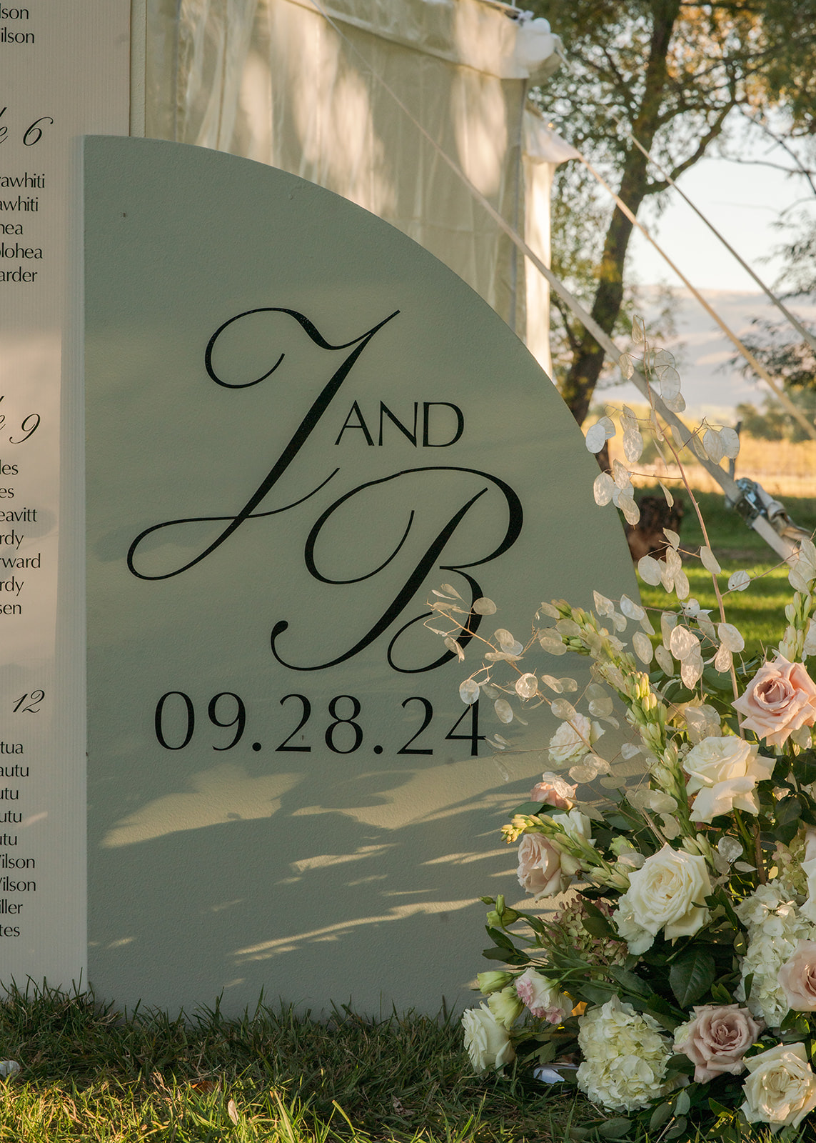 sage monogram wedding sign ideas