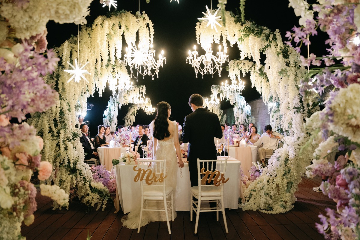 mr and mrs chair signs