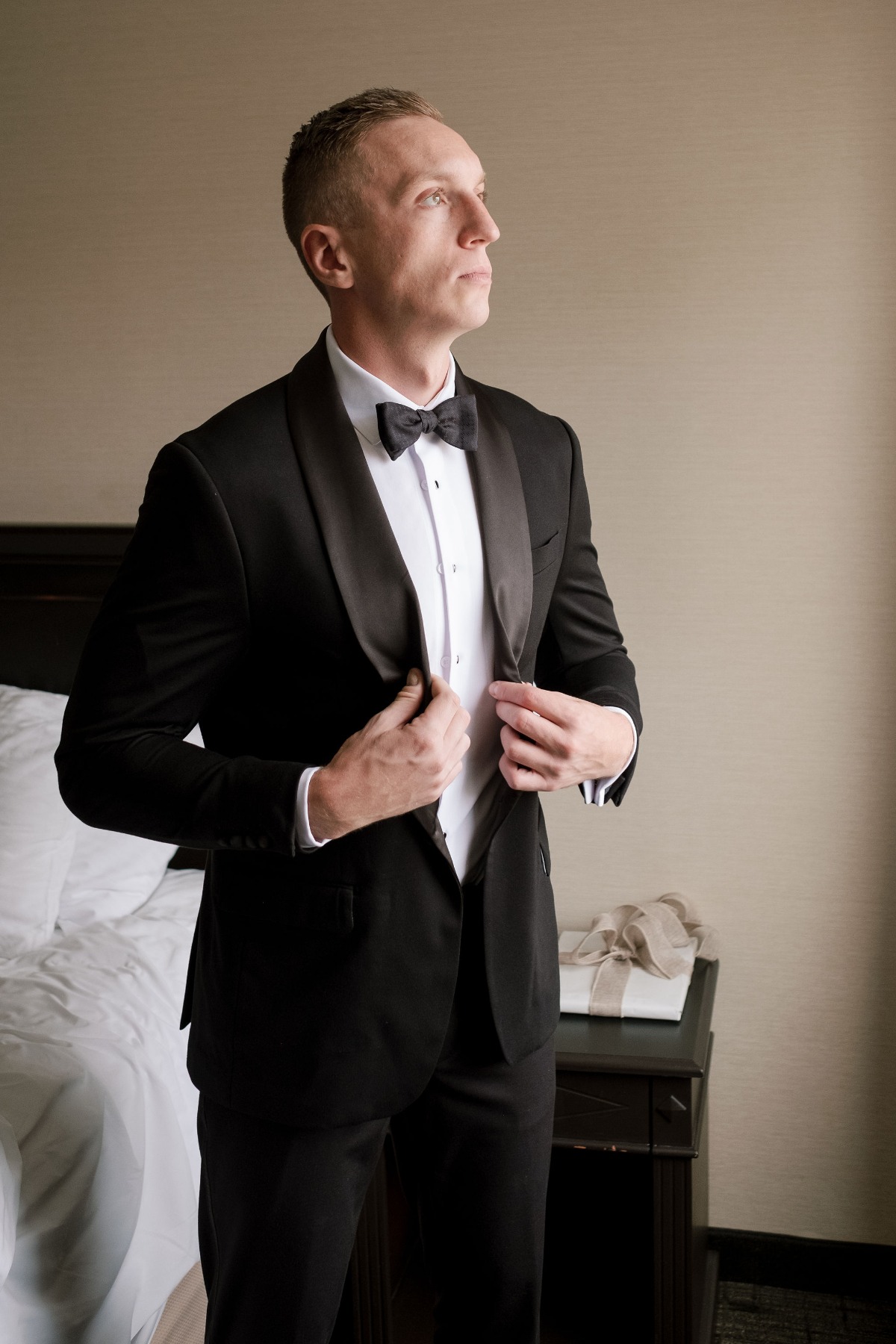 groom in tux