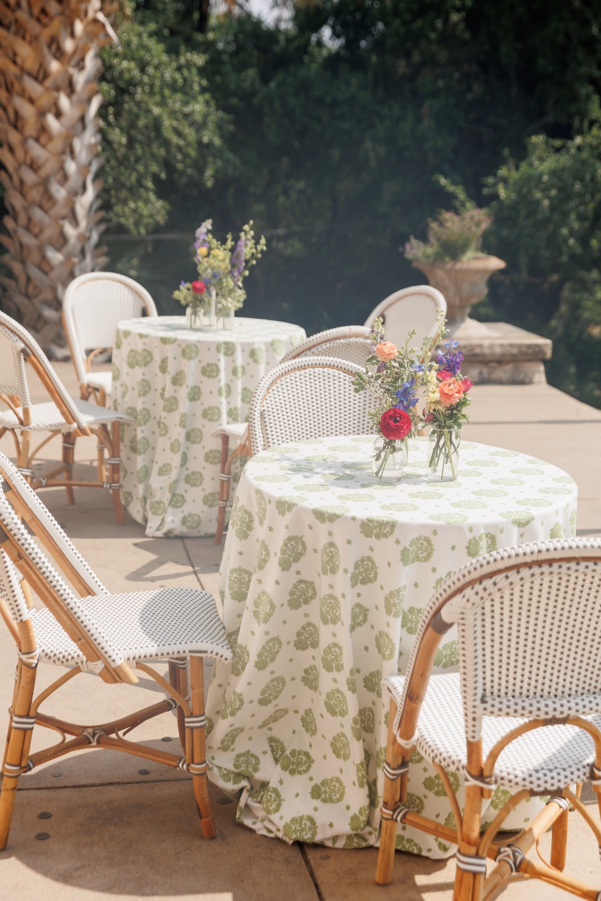 cocktail hour at garden wedding