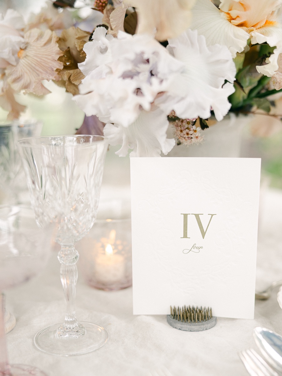 white iris flowers for wedding