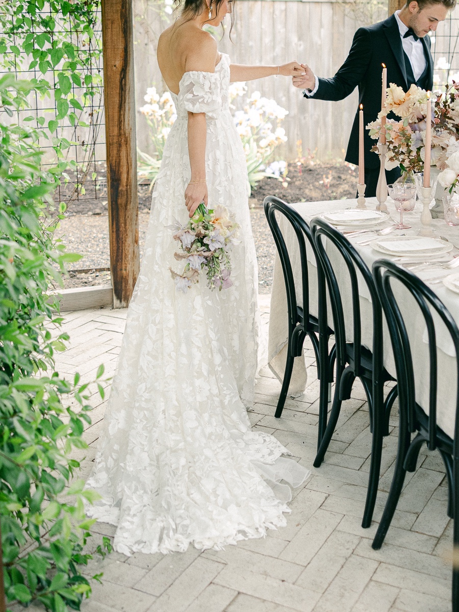 intimate micro wedding in a greenhouse