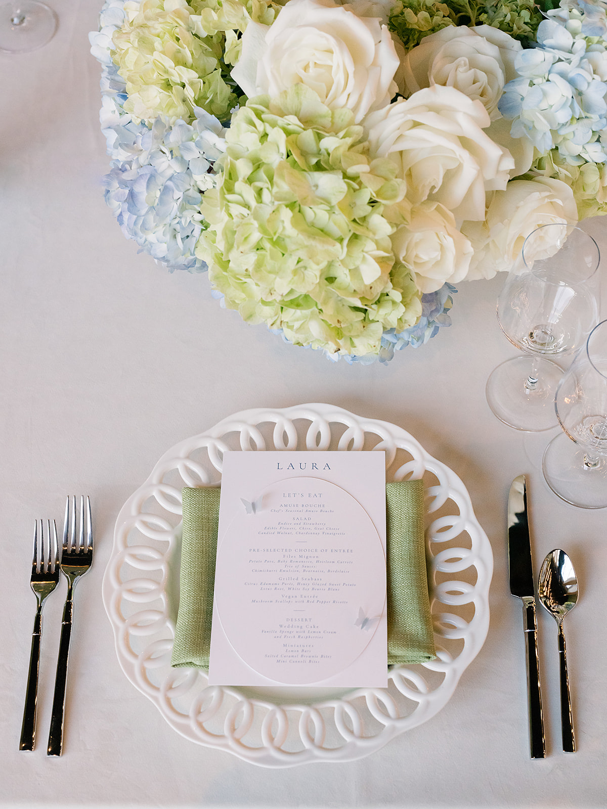 unique white chargers for wedding