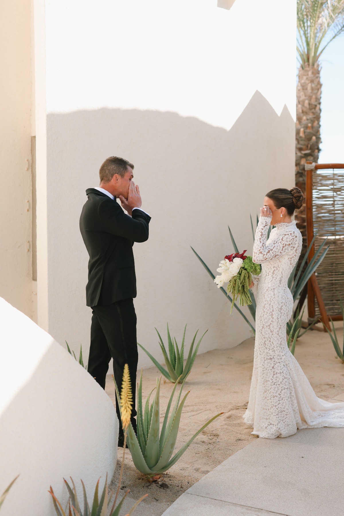 groom reaction to first look