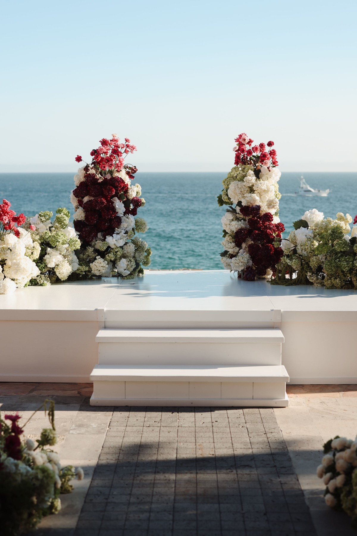 moody summer flower ideas