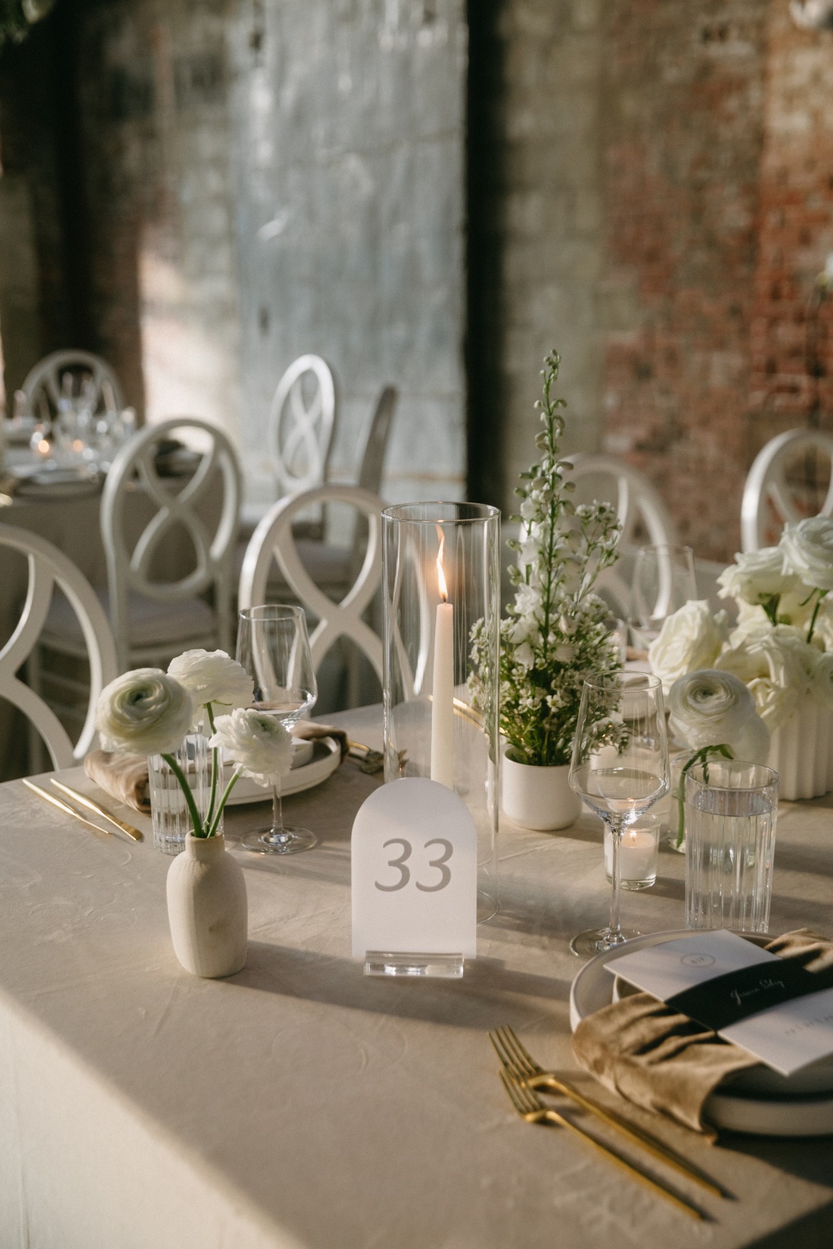 neutral wedding decor