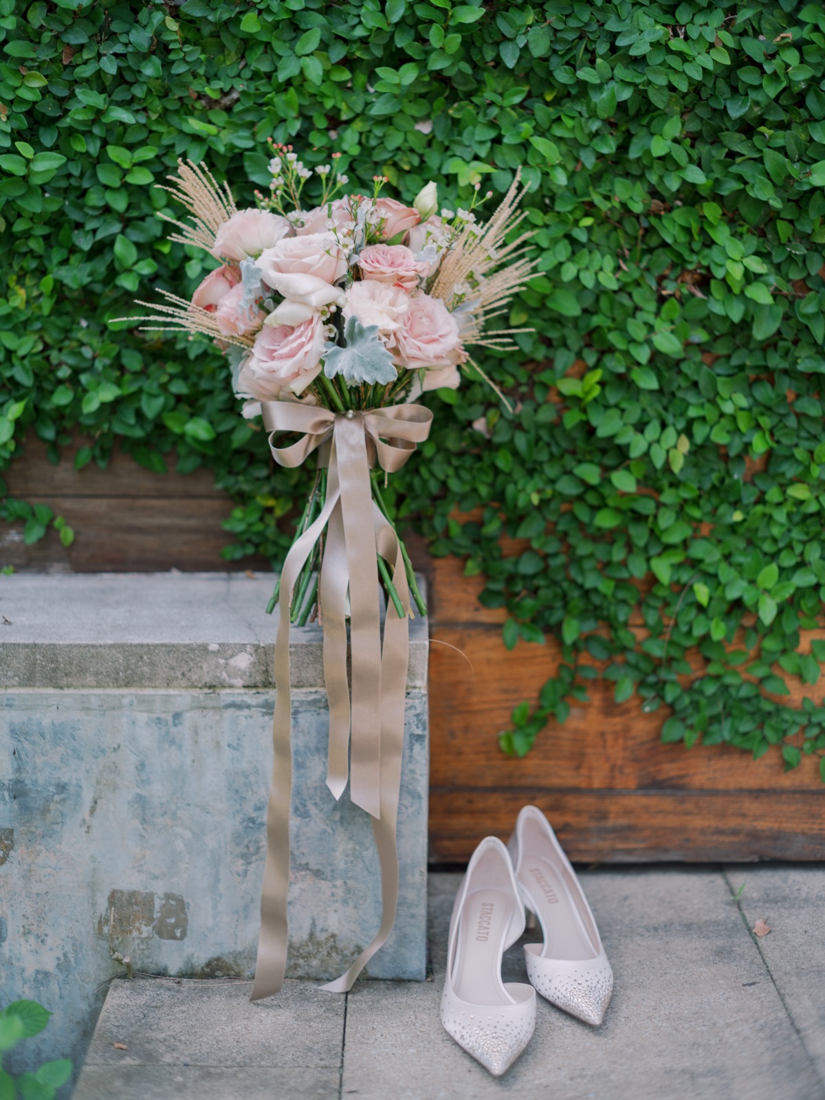 blush bridal bouquet