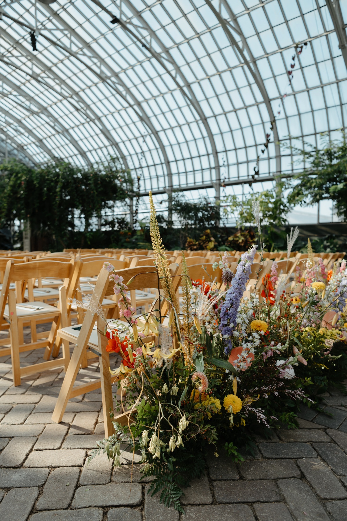 tropical wedding flower ideas