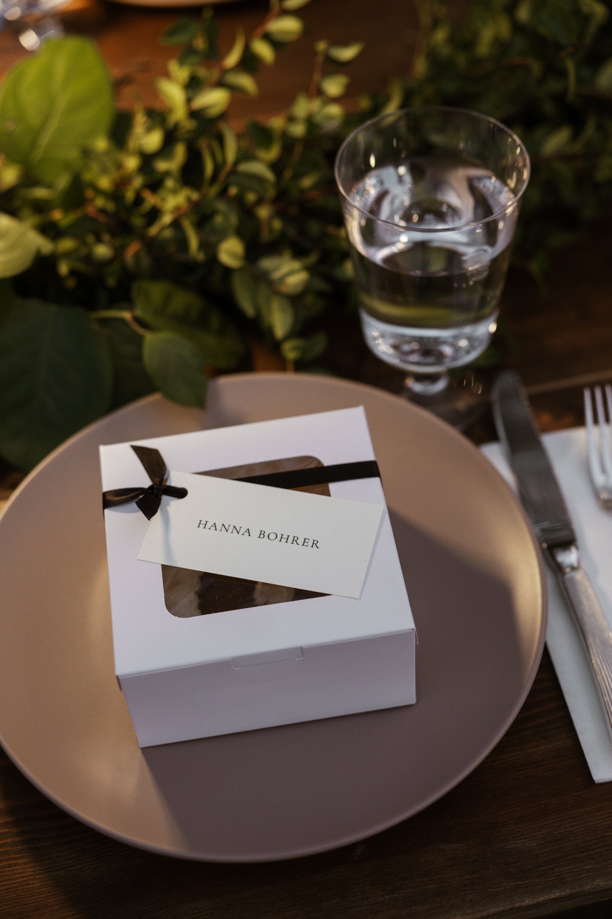 personal pie wedding favors