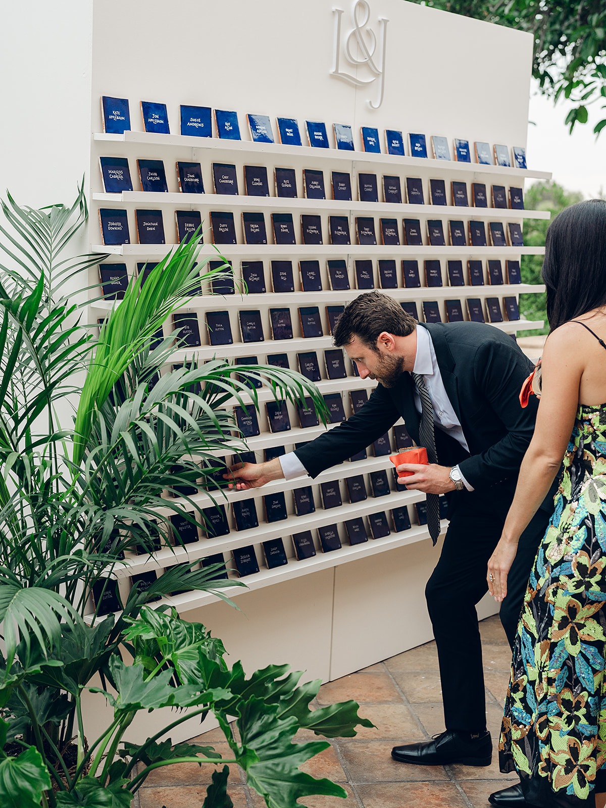 tile escort wall for wedding