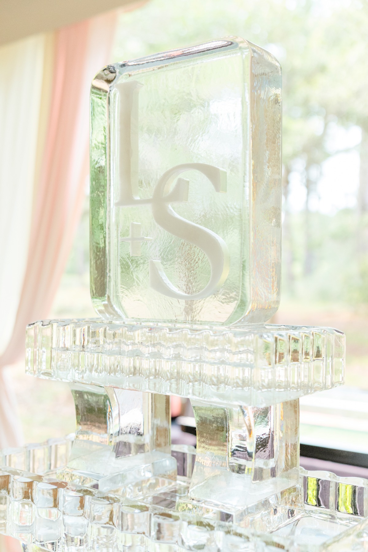 ice sculpture for wedding