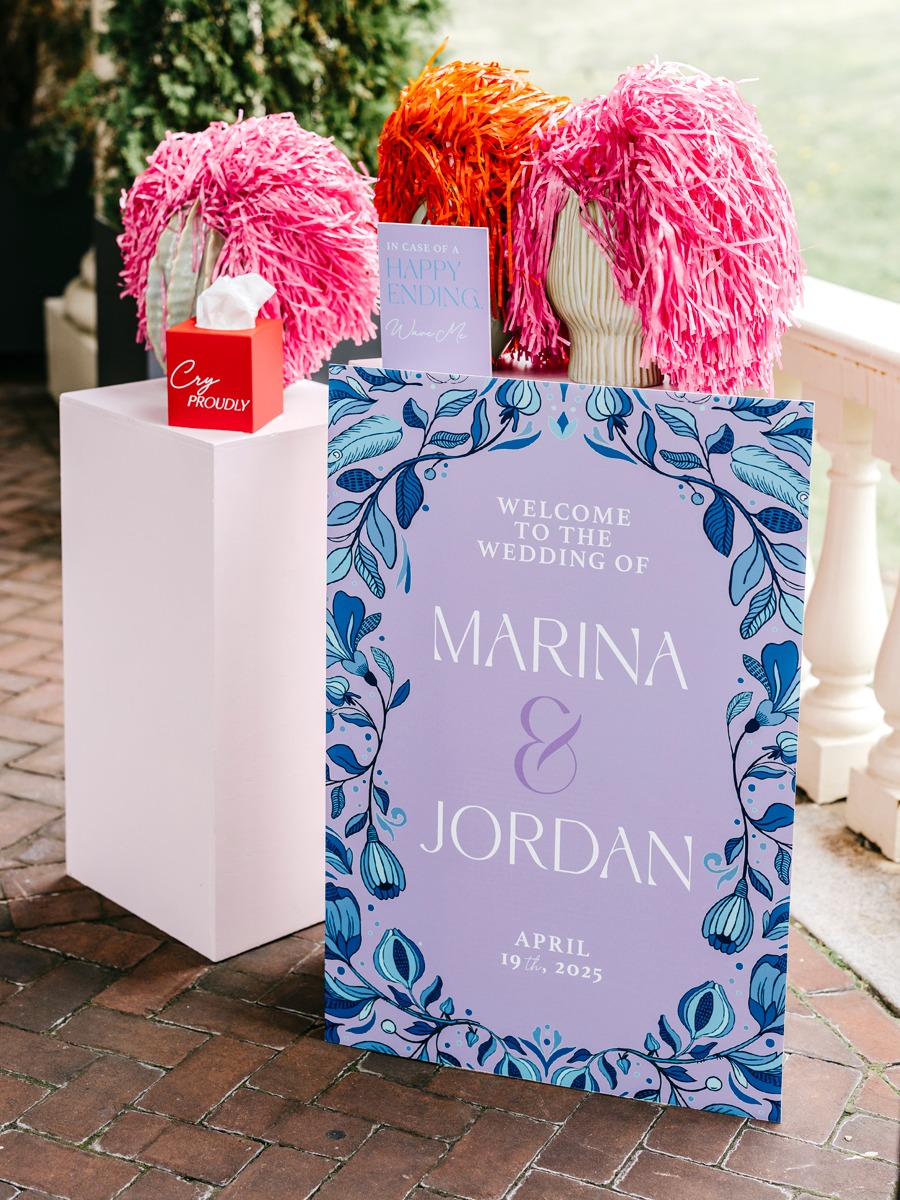 pom poms for wedding ceremony