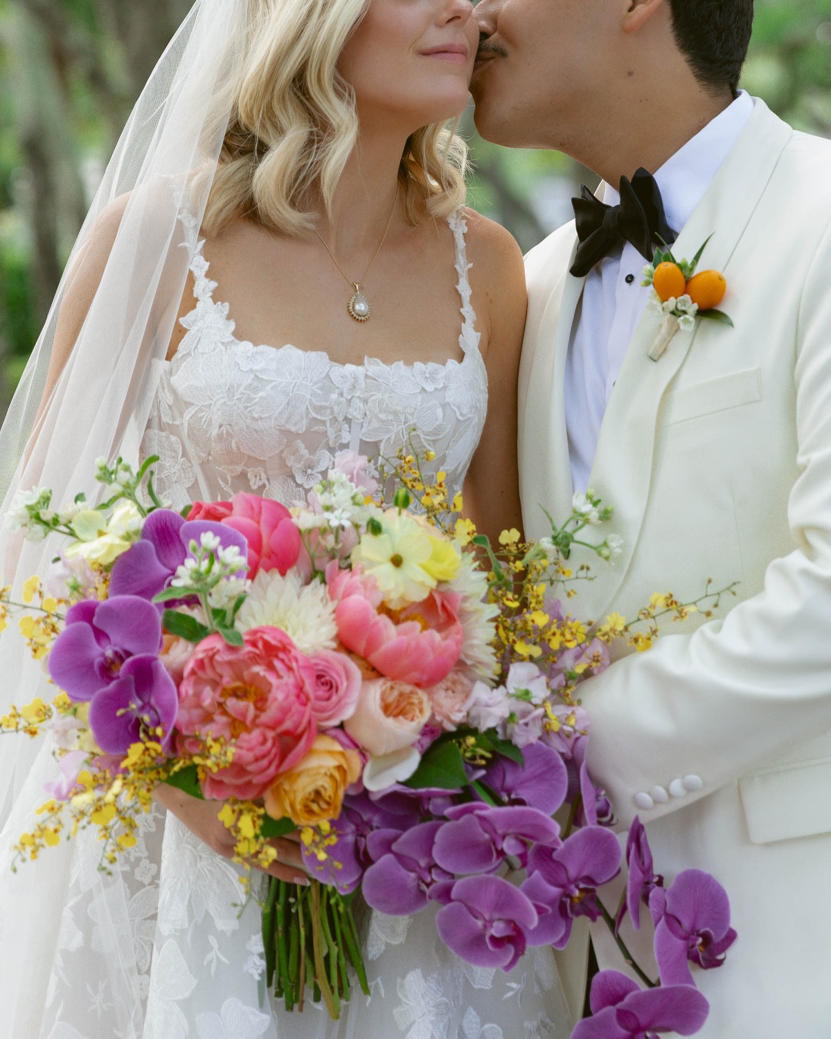 vibrant bridal bouquet