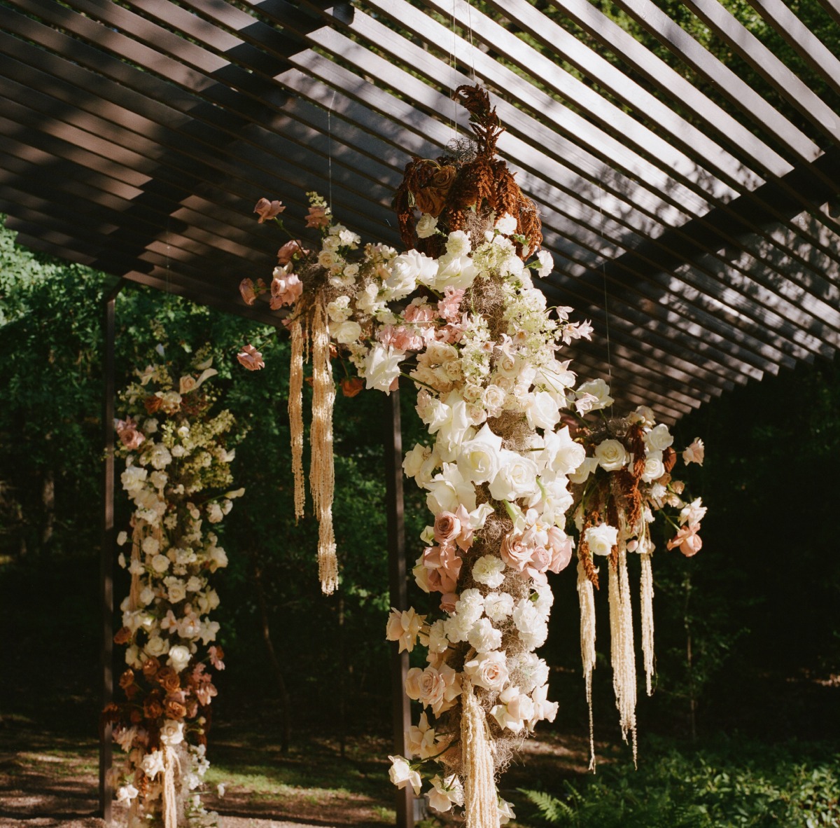 peach and blush wedding flowers