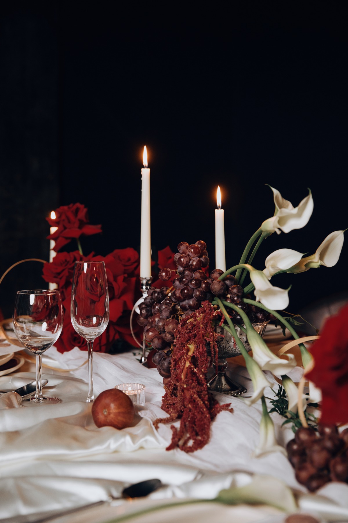 red white and black wedding ideas