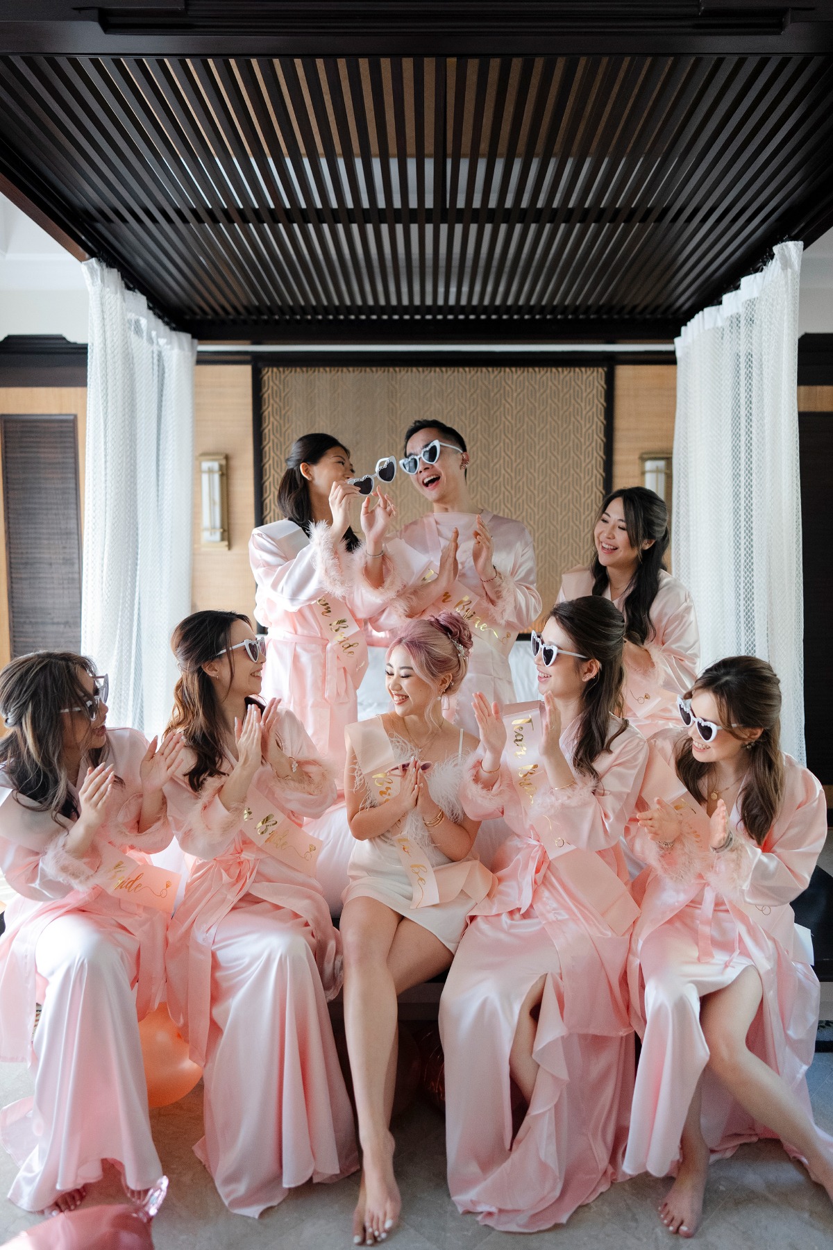 23_dach-wedding-chicks