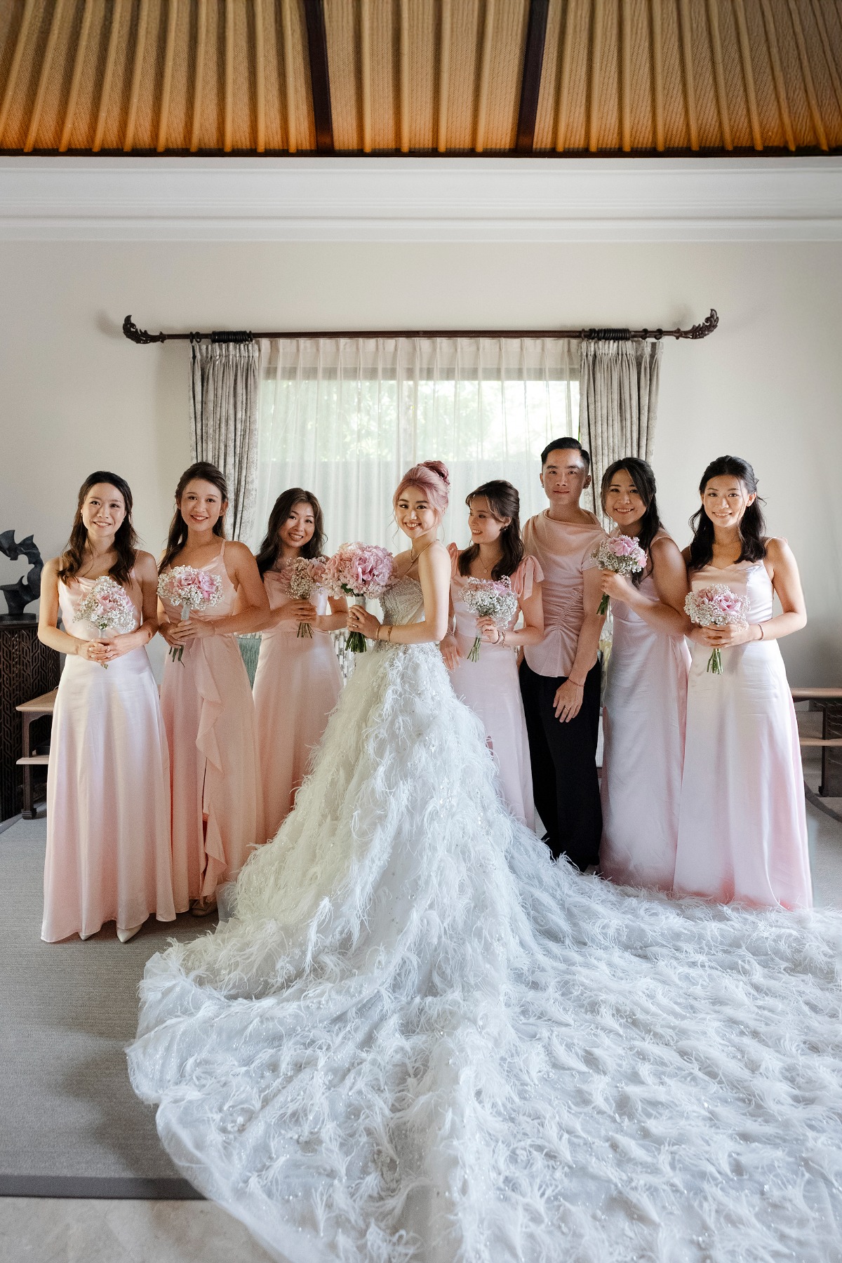 24_dach-wedding-chicks
