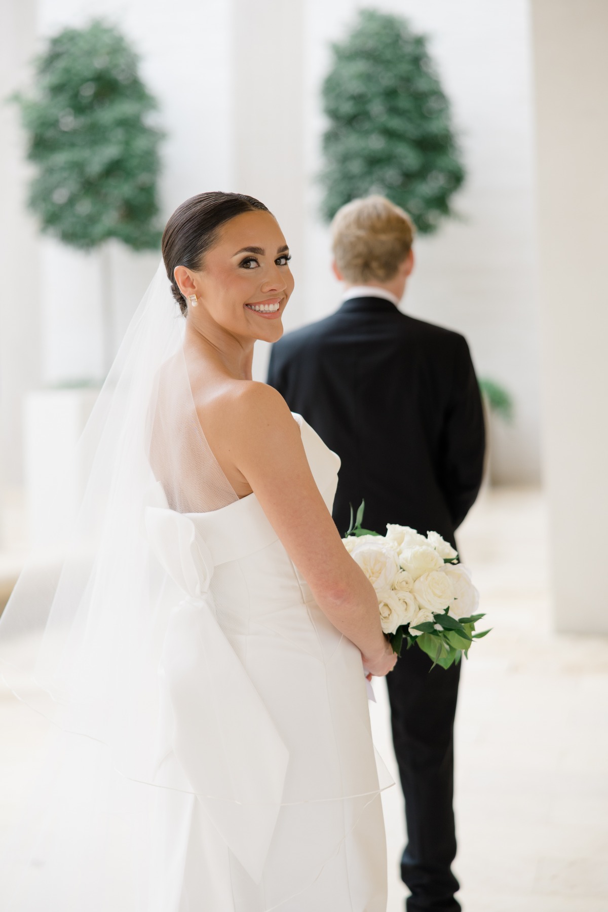 cute first look photo ideas