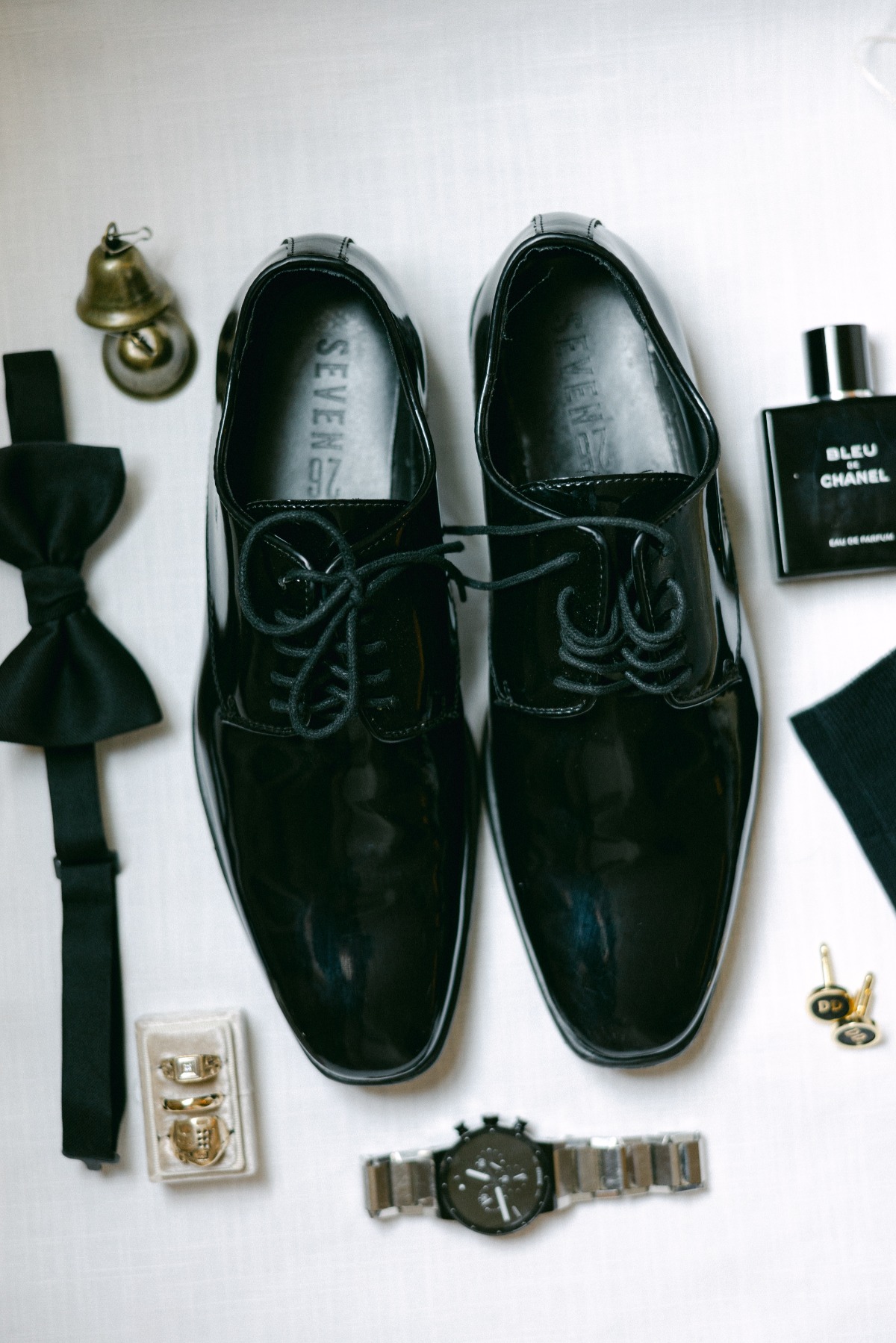 groom detail photo ideas