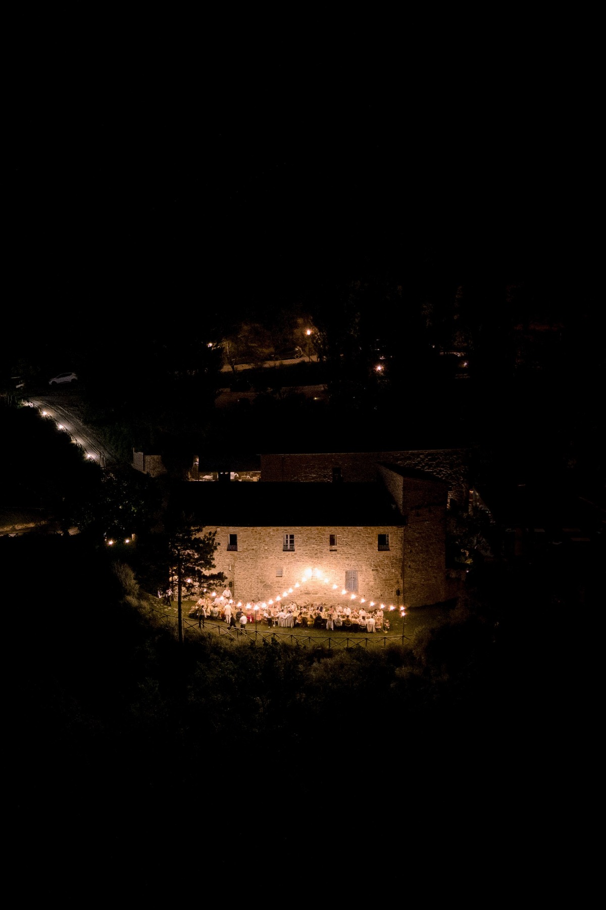 historic venue outdoor wedding