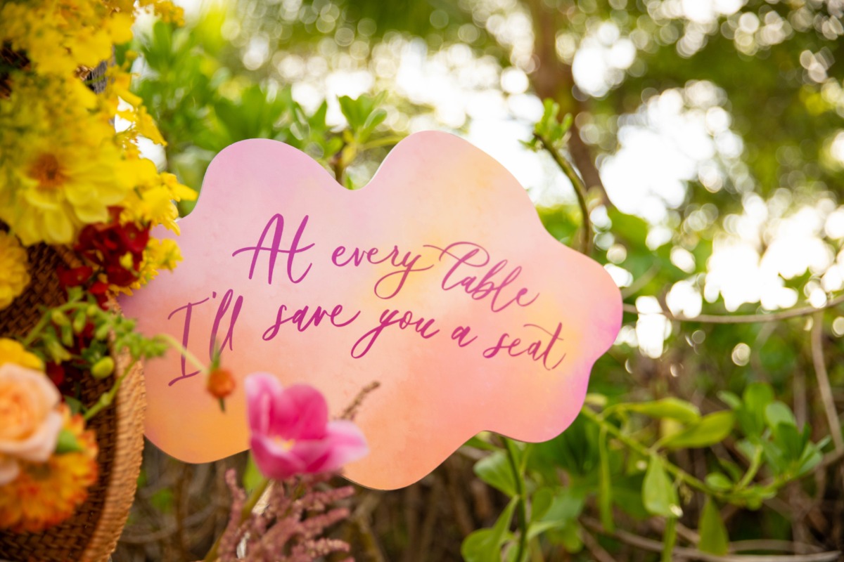 cute escort ideas for wedding