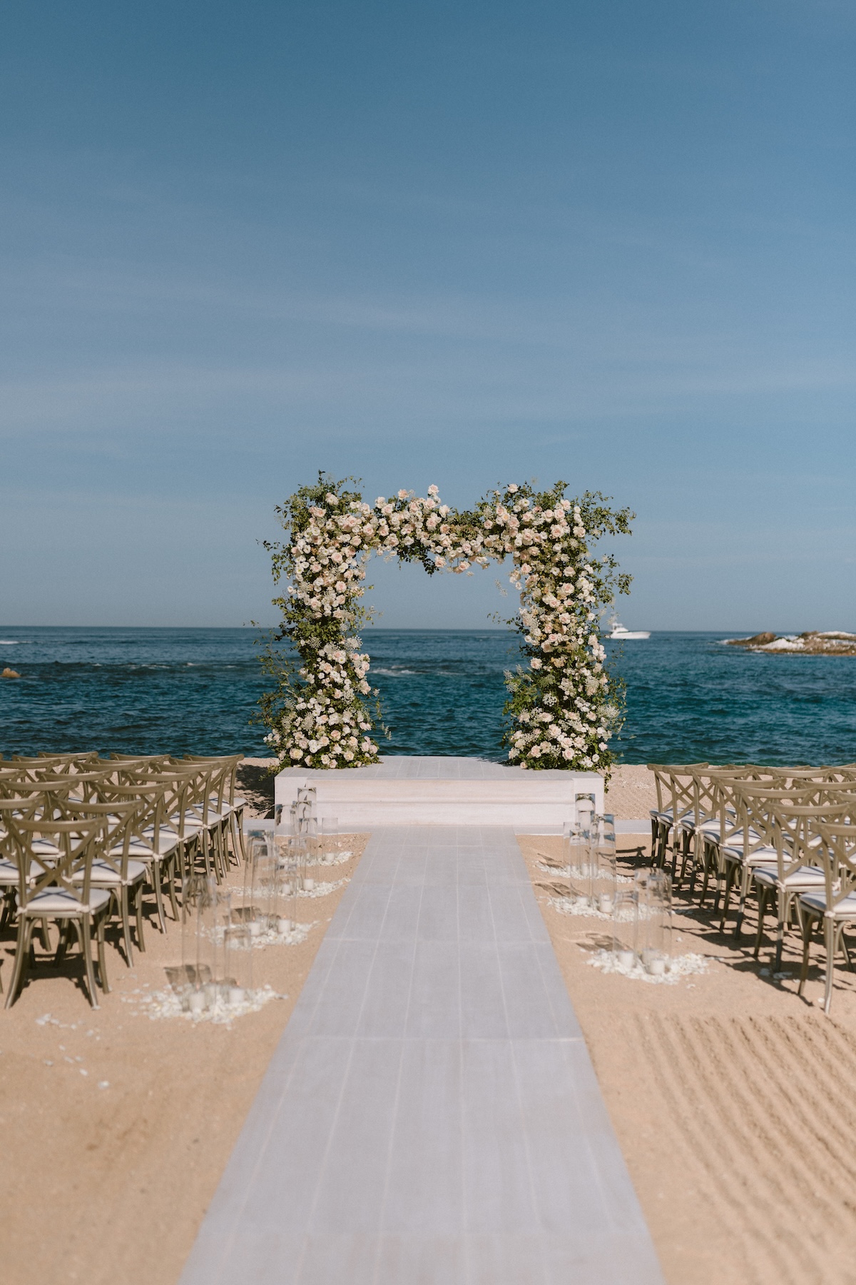 neutral floral square wedding ceremony installation