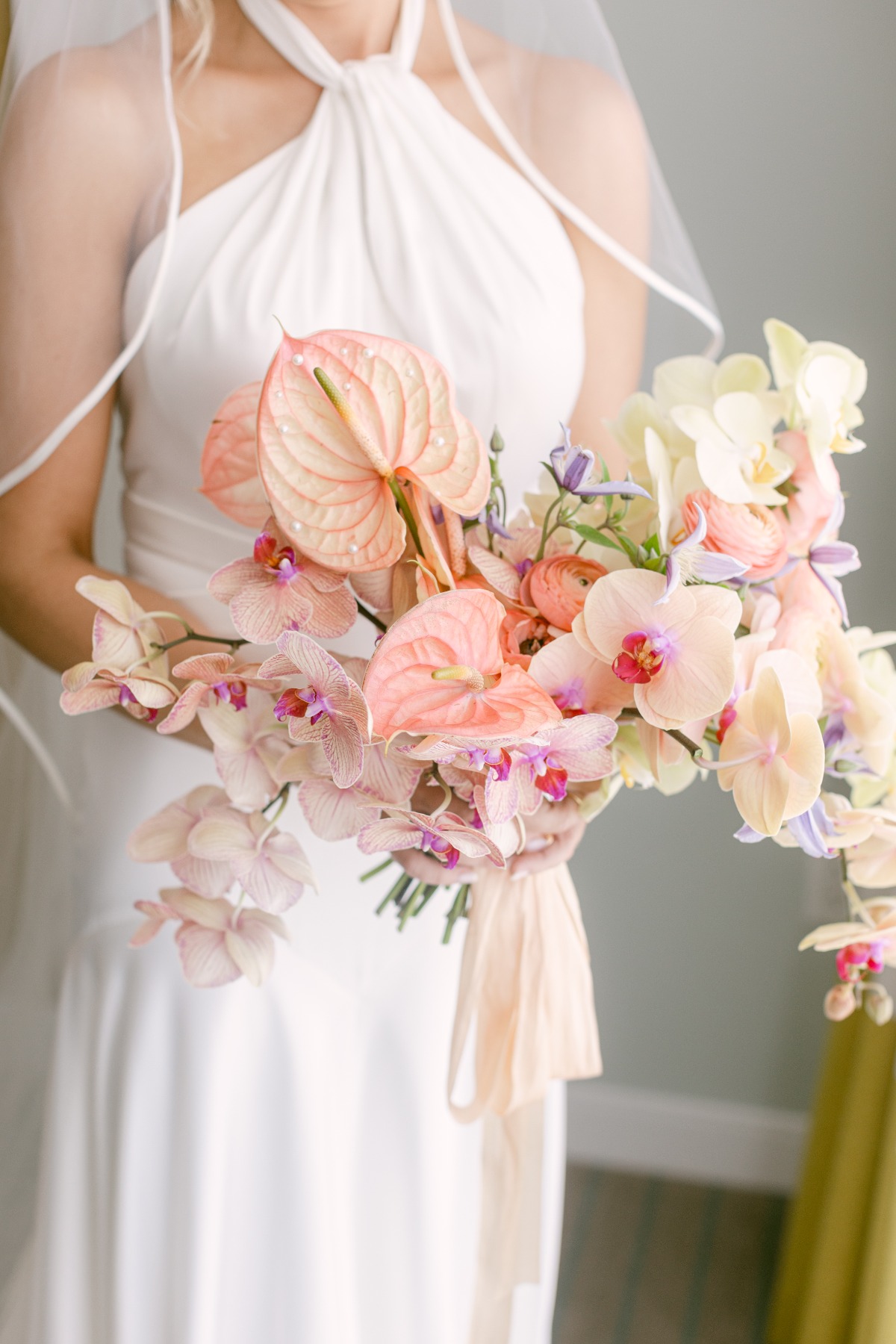 pastel bridal bouquet