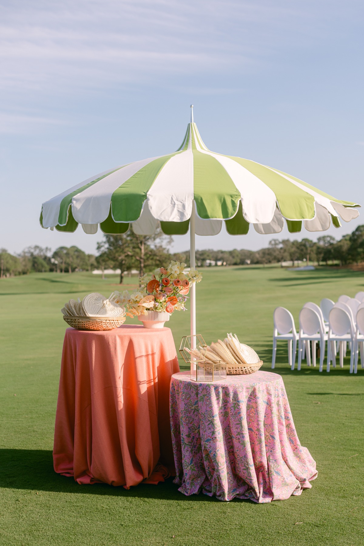 sunbrellas for wedding ceremony