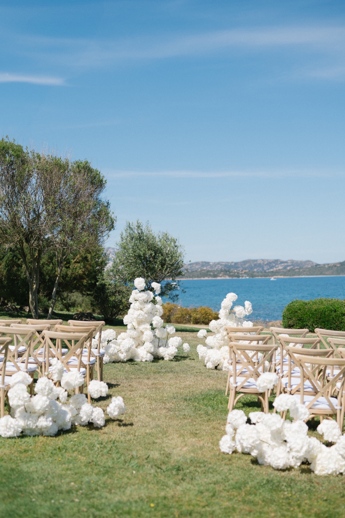 coastal chic wedding inspiration