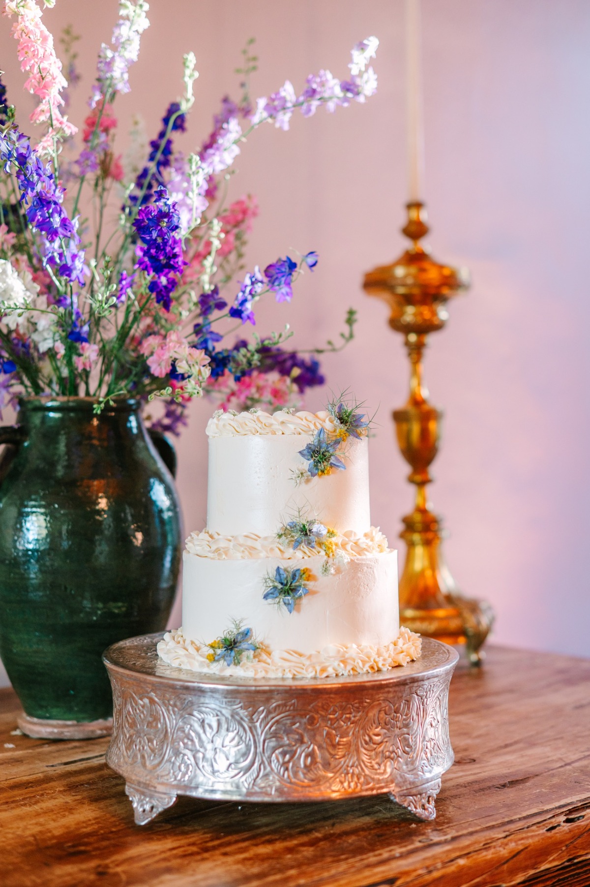 wedding cake with thistle accents