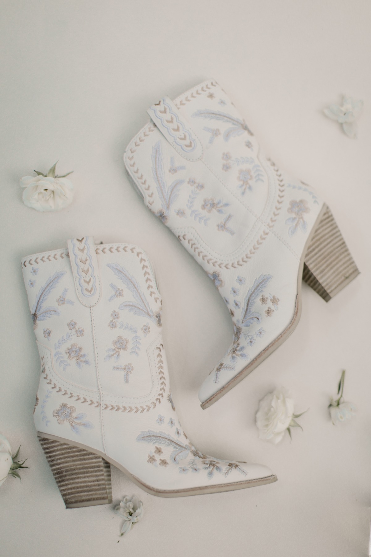 bridal cowgirl boots