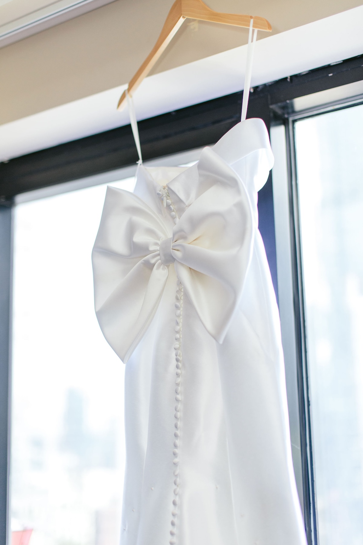 nicodemcreative-mackenziemaxwedding-theadlerplanetariumchicago-26