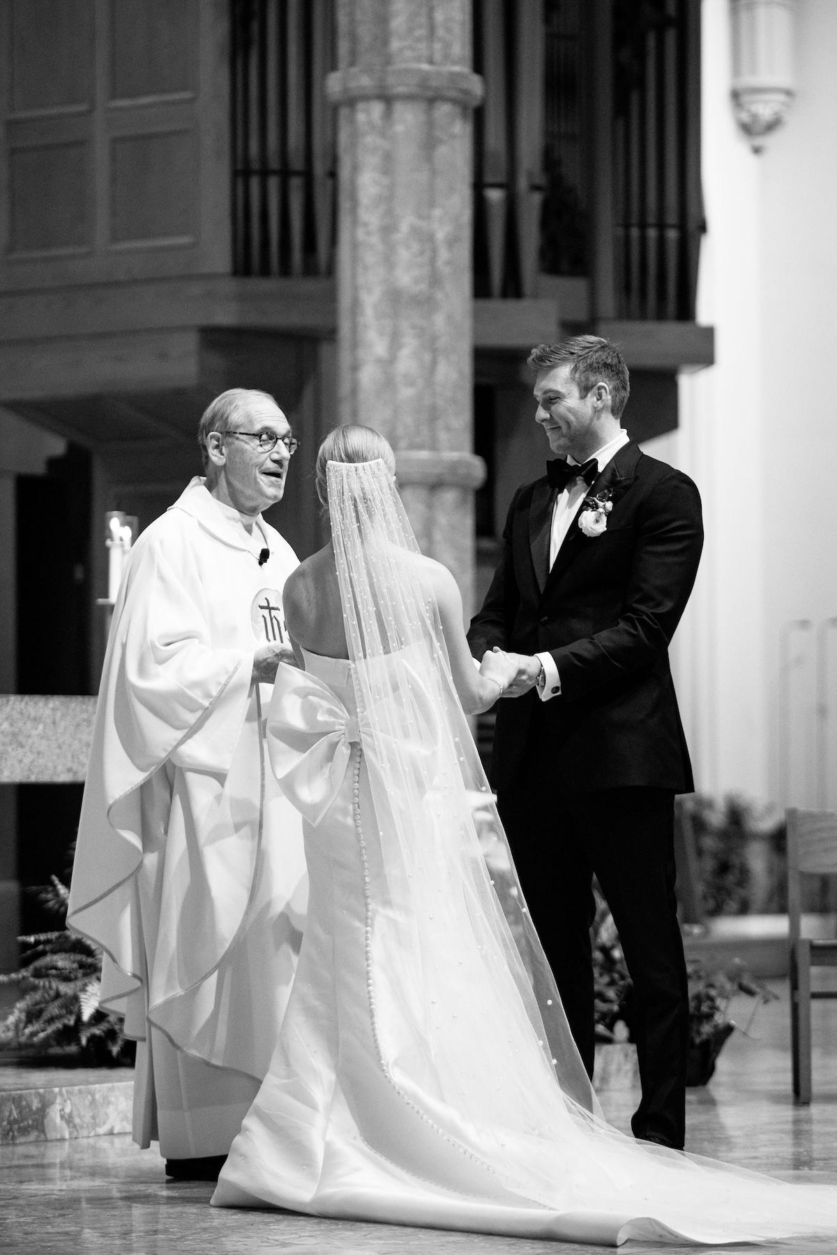 nicodemcreative-mackenziemaxwedding-theadlerplanetariumchicago-309