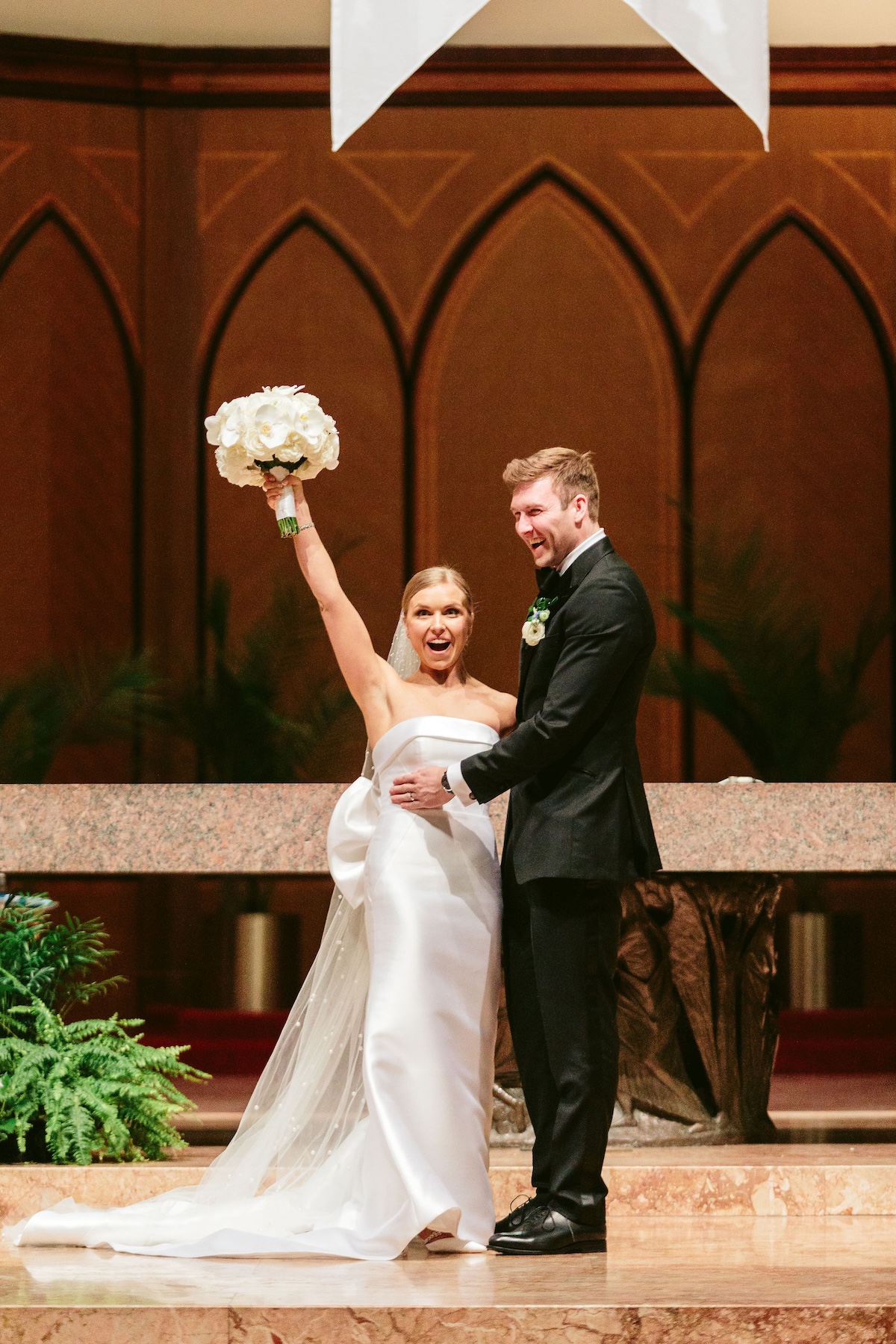 nicodemcreative-mackenziemaxwedding-theadlerplanetariumchicago-441