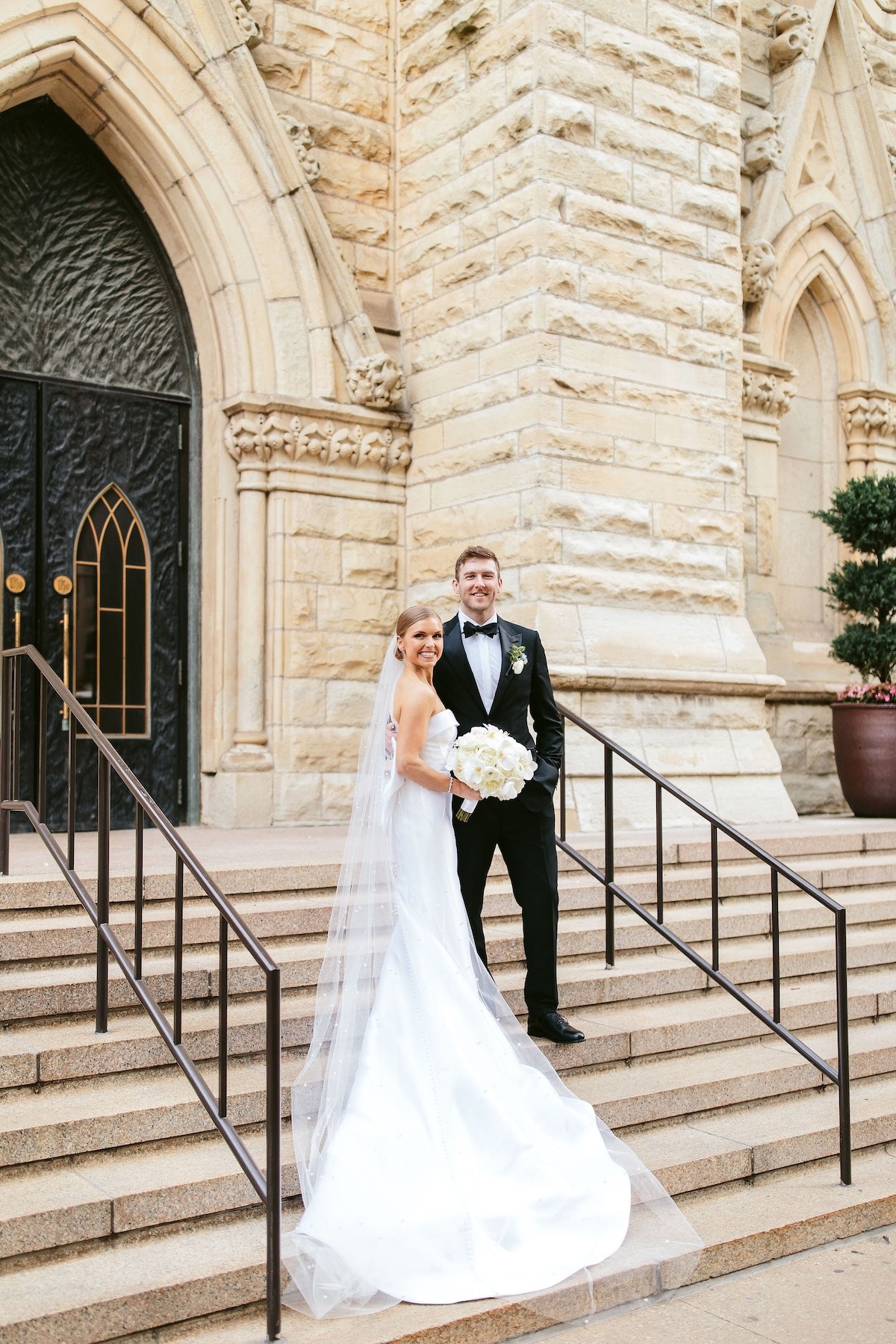 nicodemcreative-mackenziemaxwedding-theadlerplanetariumchicago-532